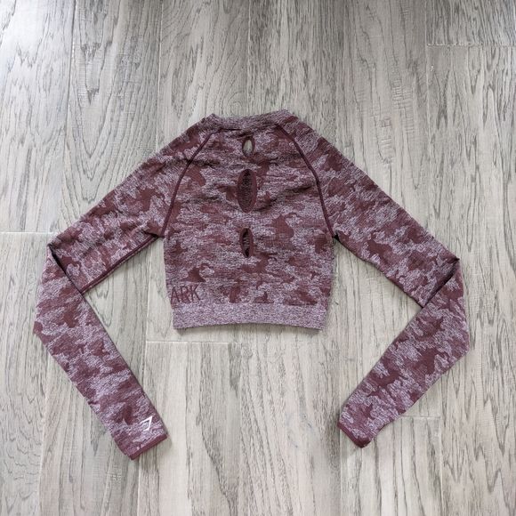Gymshark Adapt Camo Seamless Long Sleeve Crop Top - Picture 4 of 8